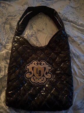 Quilted Patent Shoulder Bag with LB Crest in Black